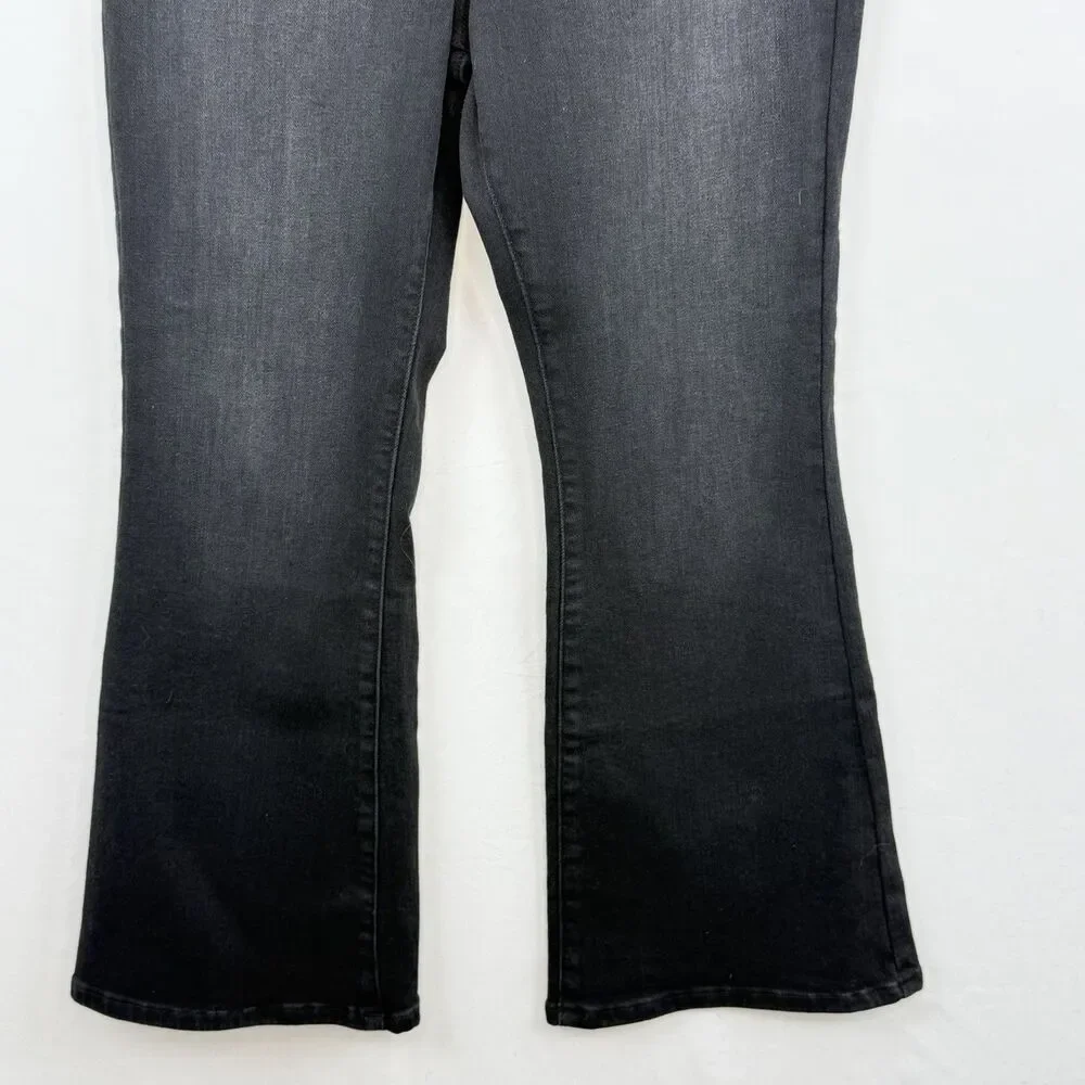 Free People We The Free Jayde Crop Flare Jeans Size 33 New
